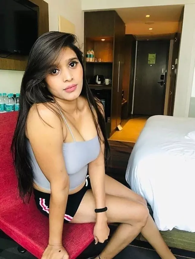 कॉल गर्ल्स सर्विस  विलाथिकुलम